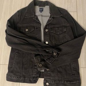Women’s washed black denim jacket size small